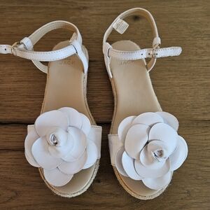 Janie and Jack White Floral/Rose, Woven Bottom Sandal Girl Size 13